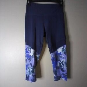 Balance Collection  Athletic Pants Capri Legging